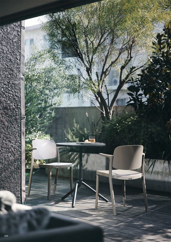 ピアッツァ アームチェアのカタログ画像-3