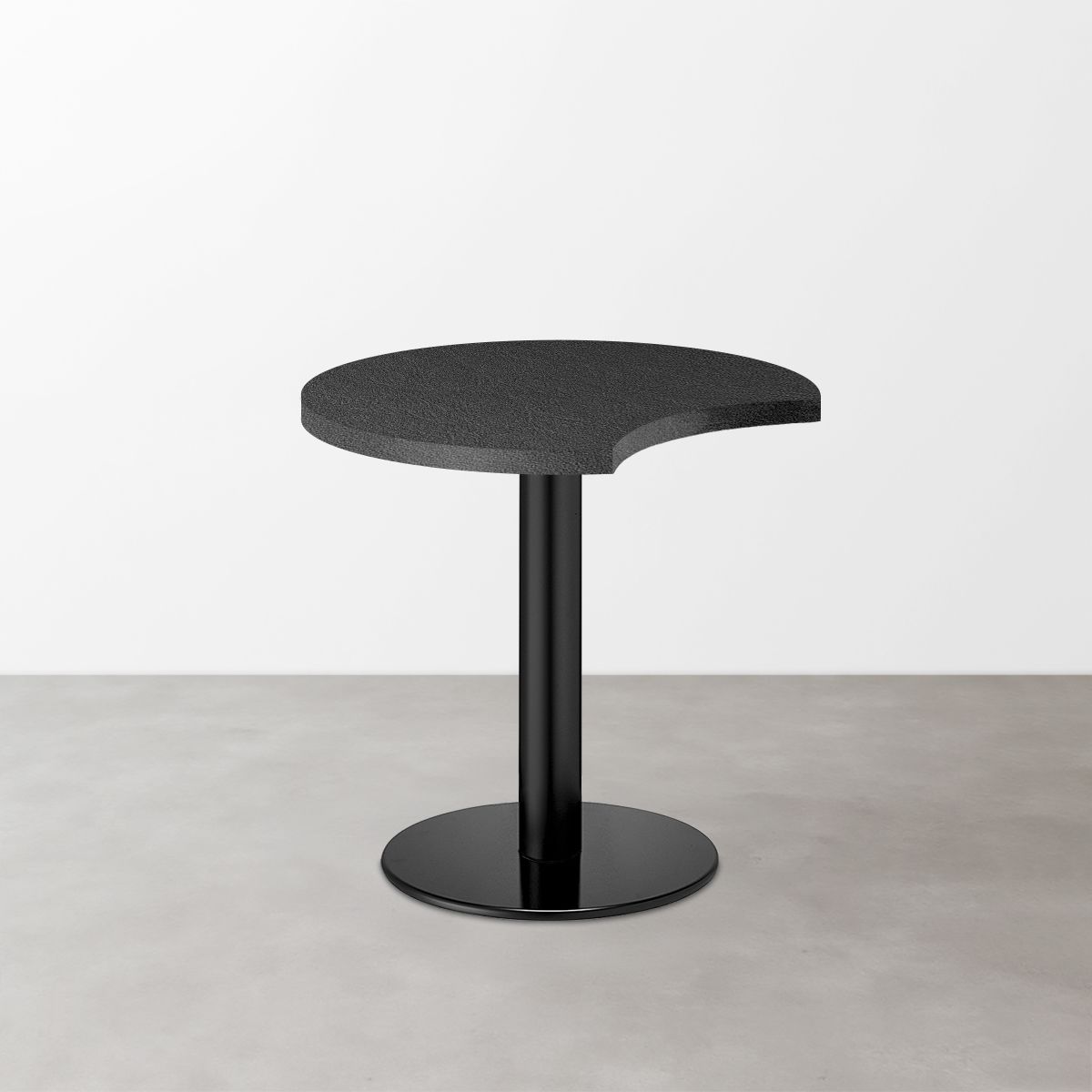 スナックテーブル（三日月天板・φ600）ブラック レザー調 光沢 丸形ベース脚セット-画像1