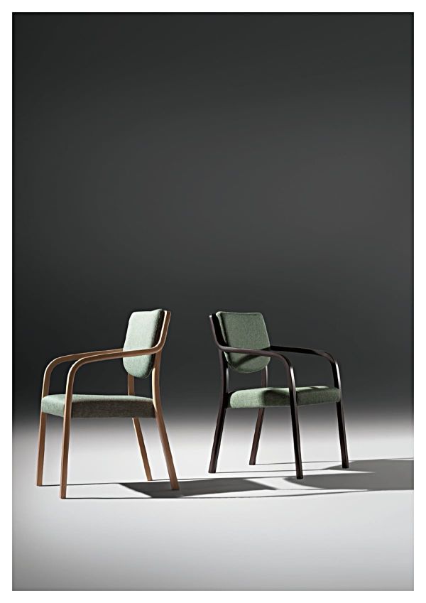 アランテチェアのカタログ画像-2