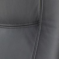 本革（表面）+合成レザー（側面）