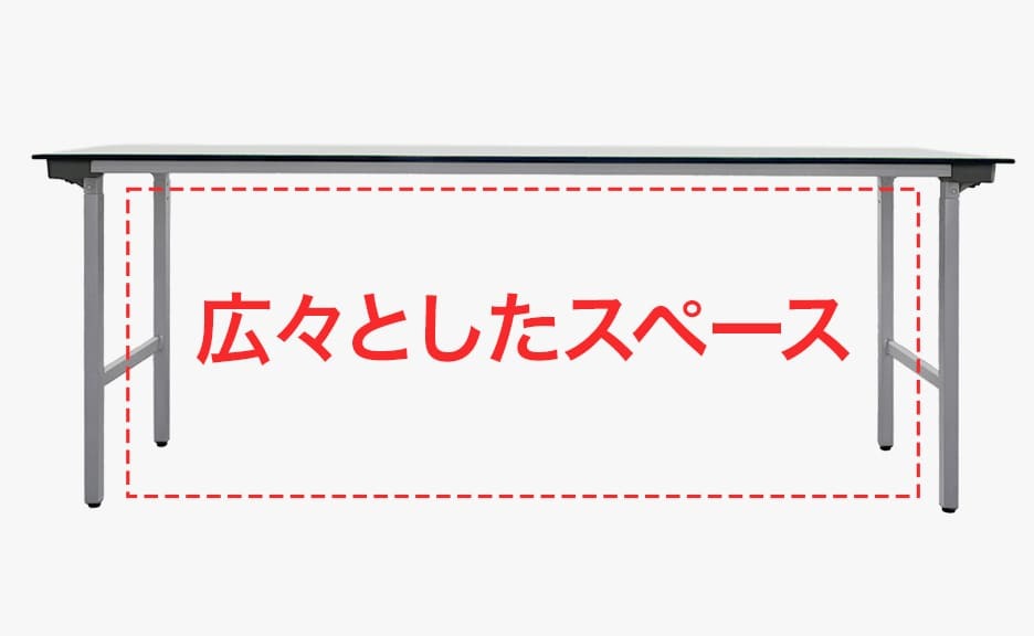 ゆったりとした座席スペース