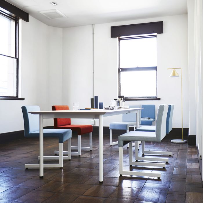 「4～6本脚」のイメージ画像