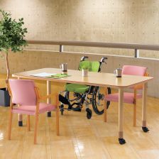 MKVテーブル キャスター脚」藤沢工業のダイニングテーブル