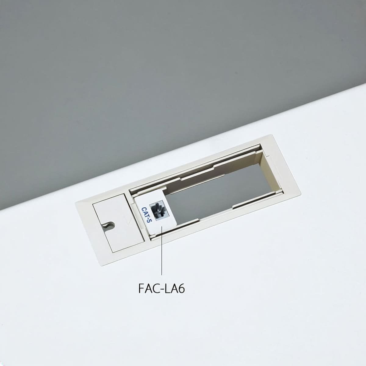 コードホールオプション LAN用中継コネクター FAC-LA6-画像1