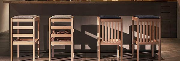 「居酒屋カウンター椅子」のイメージ画像