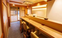 「東京都 鮨 楽一 様」の納入事例のサムネイル画像