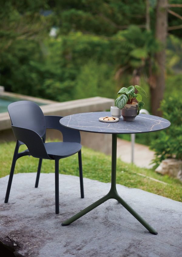 トライプ テーブルのカタログ画像-2