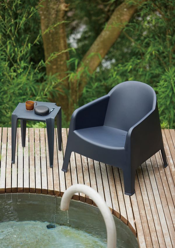 ミラネ アームチェアのカタログ画像-2